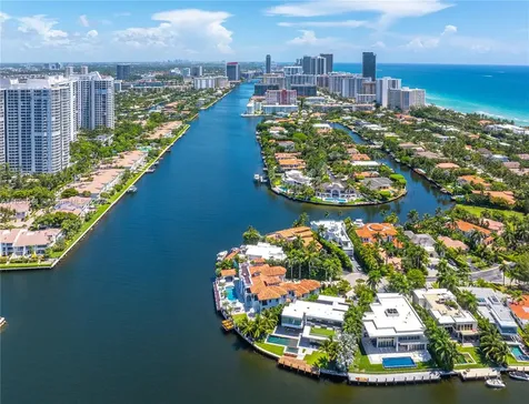 498 N Parkway Parkway Golden Beach FL 33160