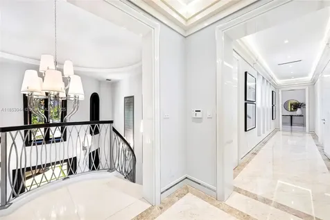 498 N Parkway Parkway Golden Beach FL 33160
