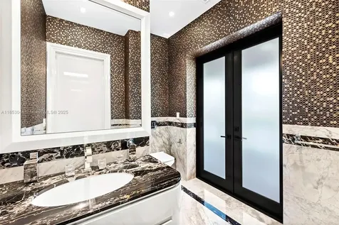 498 N Parkway Parkway Golden Beach FL 33160