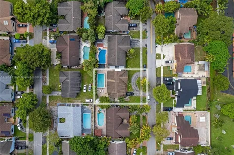20626 NE 9th Place Miami FL 33179