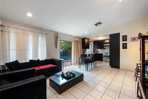 20626 NE 9th Place Miami FL 33179