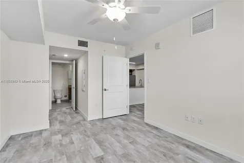 400 NW 112th Avenue Sweetwater FL 33172