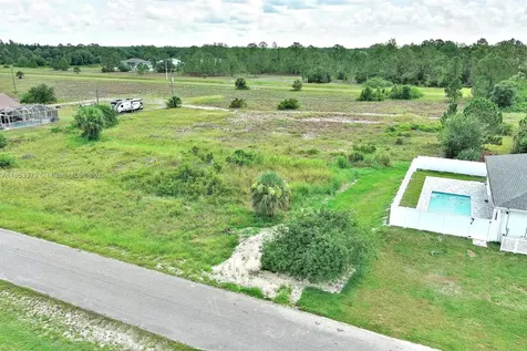 1502 Roosevelt Avenue Lehigh Acres FL 33972
