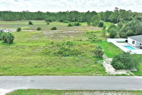 1502 Roosevelt Avenue Lehigh Acres FL 33972