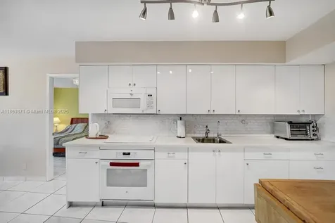 200 Diplomat Parkway Hallandale Beach FL 33009