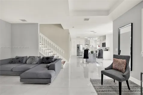 557 SE 37th Place Homestead FL 33033