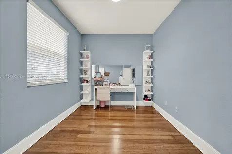557 SE 37th Place Homestead FL 33033
