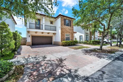 557 SE 37th Place Homestead FL 33033