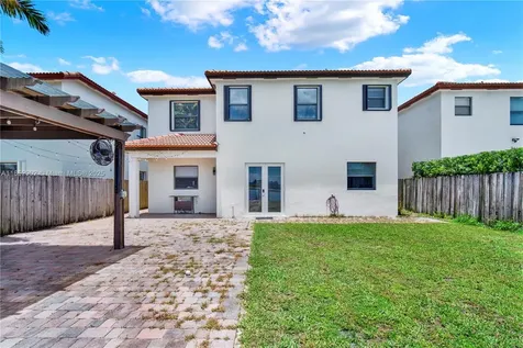 557 SE 37th Place Homestead FL 33033