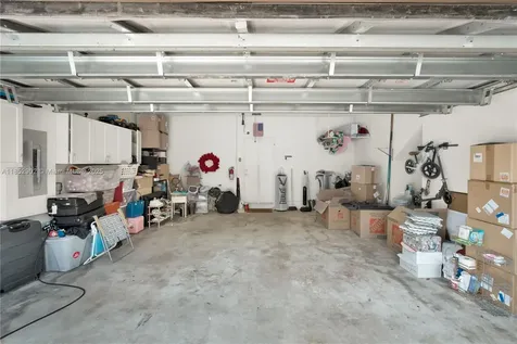 557 SE 37th Place Homestead FL 33033