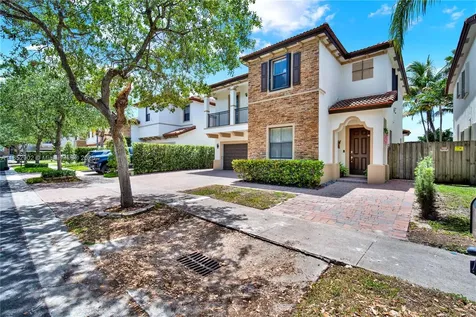 557 SE 37th Place Homestead FL 33033