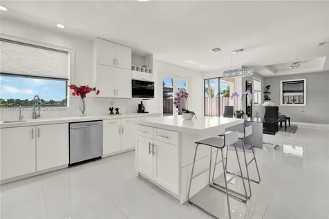 557 SE 37th Place Homestead FL 33033