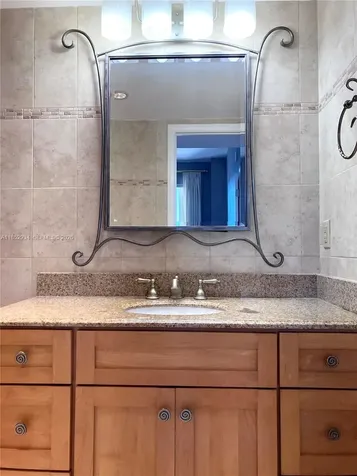 2000 S Ocean Boulevard Lauderdale By The Sea FL 33062