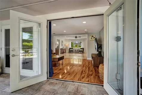 1083 SW 25th Place Boynton Beach FL 33426