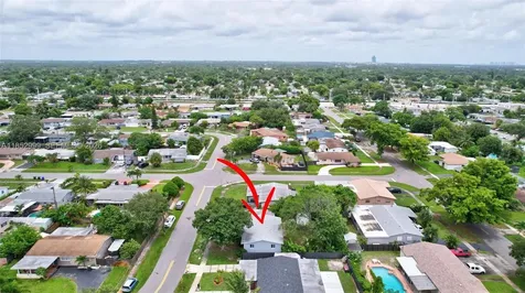 311 SW 68th Terrace Pembroke Pines FL 33023