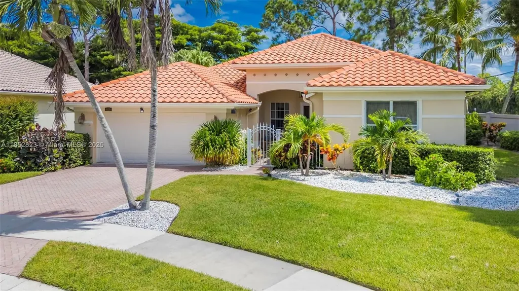 6529 Jog Estates Lane Boynton Beach FL 33437