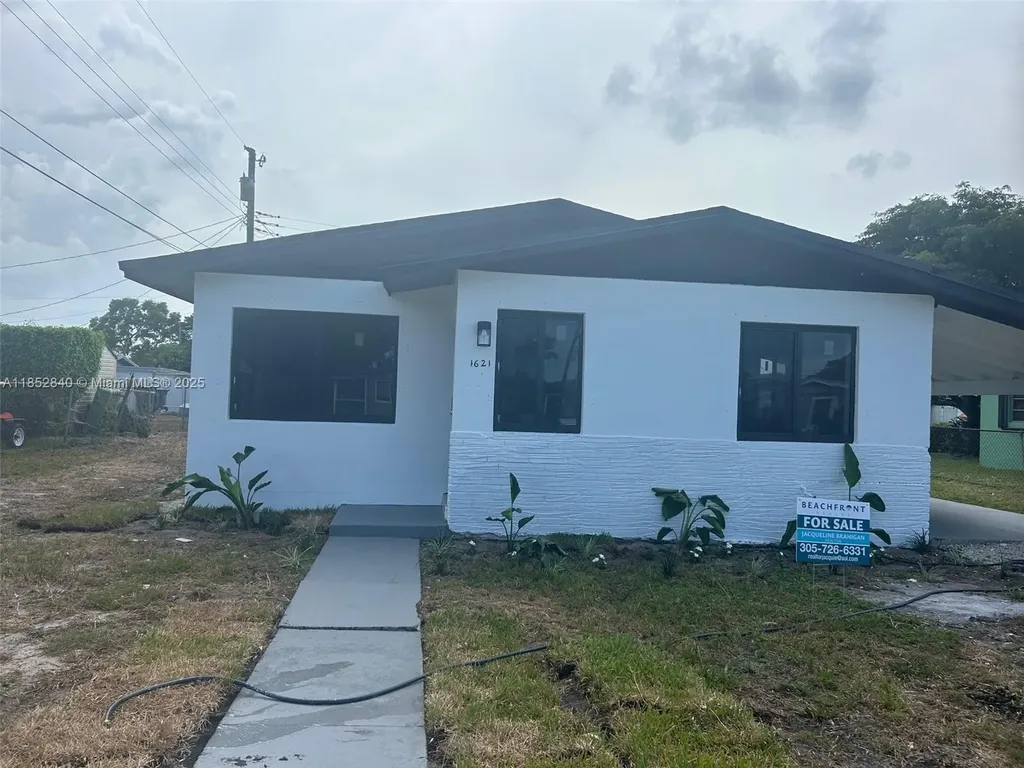 1621 NW 27th Terrace Fort Lauderdale FL 33311