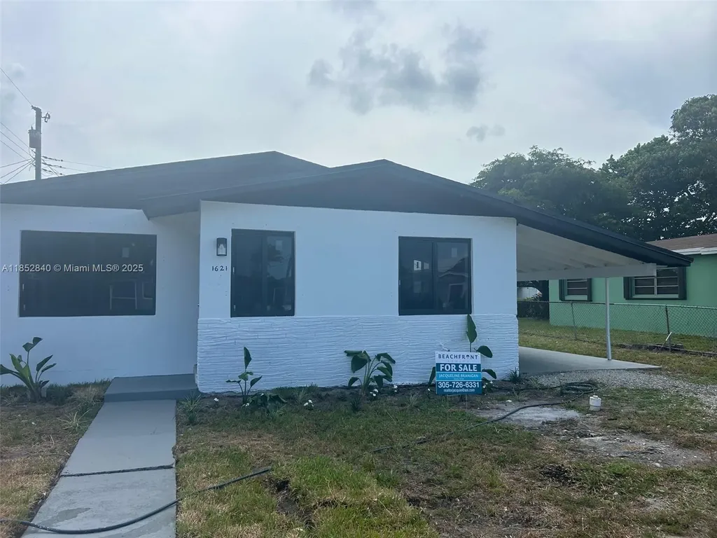 1621 NW 27th Terrace Fort Lauderdale FL 33311