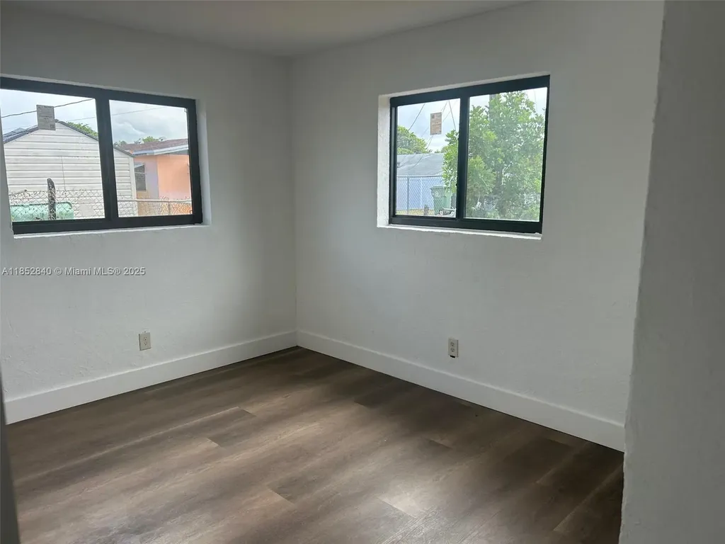 1621 NW 27th Terrace Fort Lauderdale FL 33311