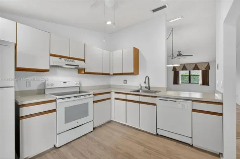 472 Long Bow Court Royal Palm Beach FL 33411