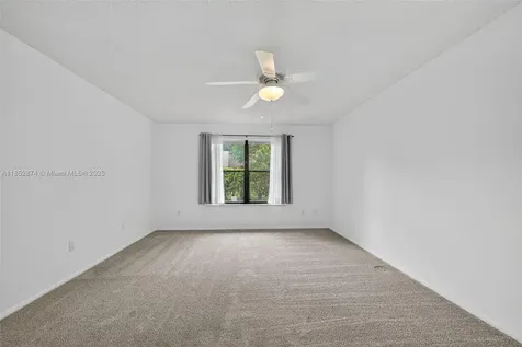 472 Long Bow Court Royal Palm Beach FL 33411