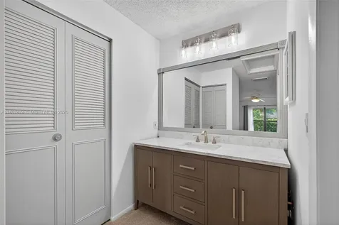 472 Long Bow Court Royal Palm Beach FL 33411