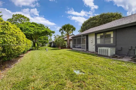 472 Long Bow Court Royal Palm Beach FL 33411