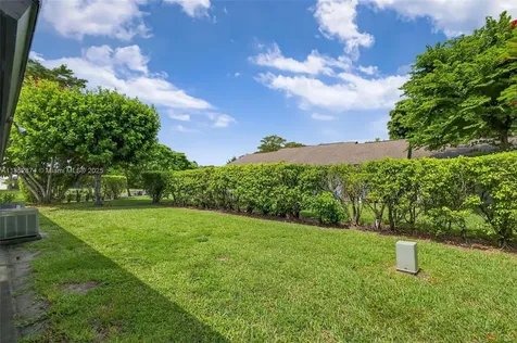 472 Long Bow Court Royal Palm Beach FL 33411