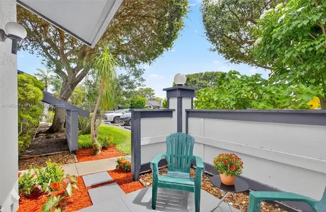 472 Long Bow Court Royal Palm Beach FL 33411