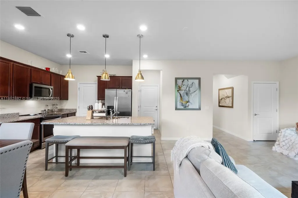 4248 Ficus Street Hollywood FL 33021