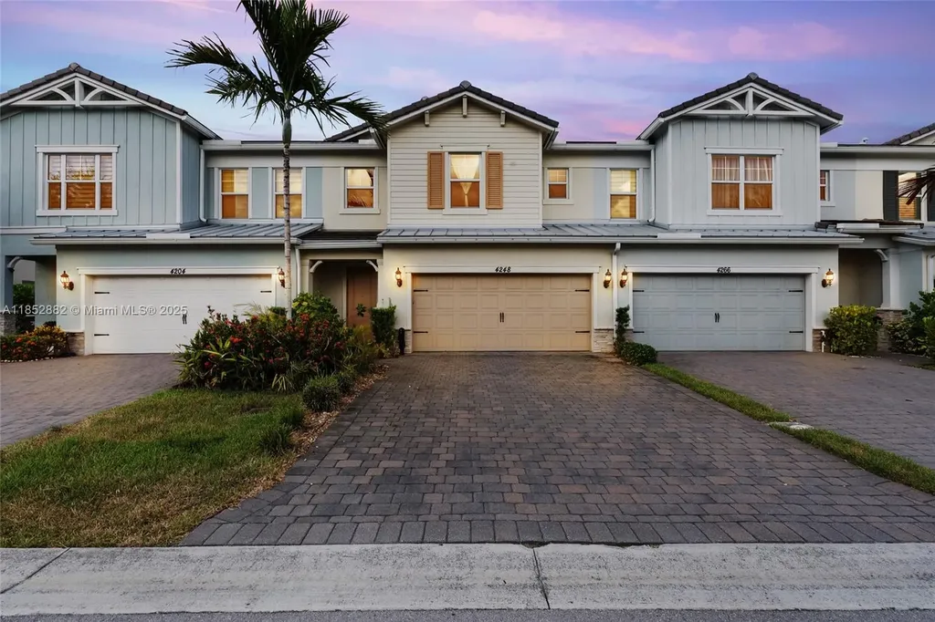4248 Ficus Street Hollywood FL 33021