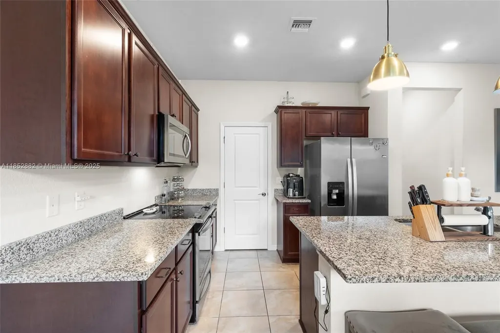 4248 Ficus Street Hollywood FL 33021