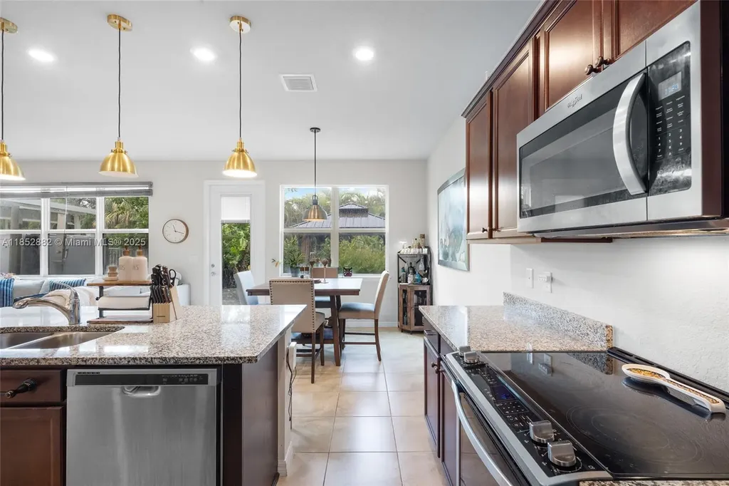 4248 Ficus Street Hollywood FL 33021