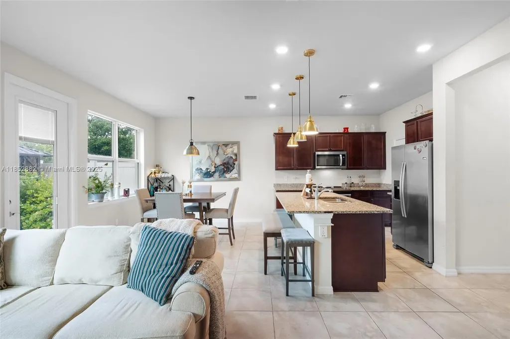 4248 Ficus Street Hollywood FL 33021