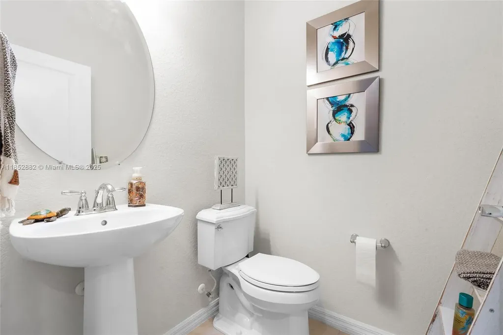 4248 Ficus Street Hollywood FL 33021