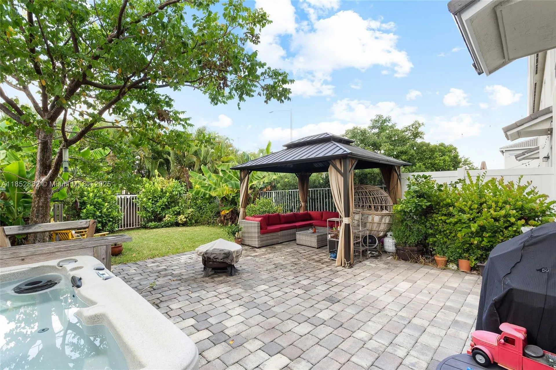 4248 Ficus Street Hollywood FL 33021