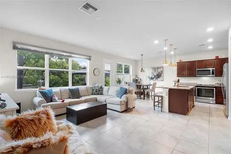 4248 Ficus Street Hollywood FL 33021