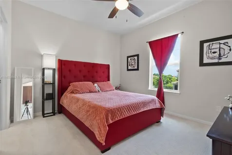 4248 Ficus Street Hollywood FL 33021