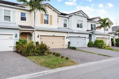 4248 Ficus Street Hollywood FL 33021