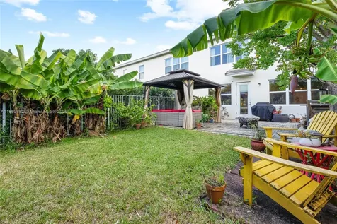 4248 Ficus Street Hollywood FL 33021