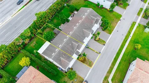 4248 Ficus Street Hollywood FL 33021