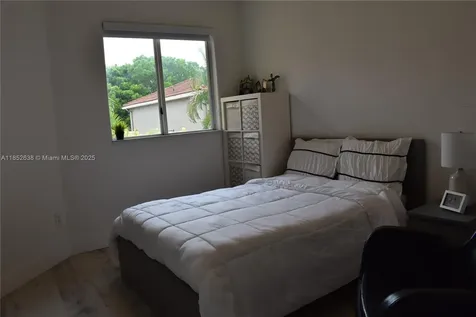 5189 NW 108th Path Doral FL 33178