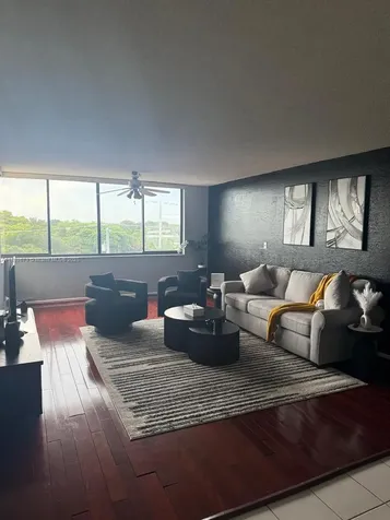 8040 Hampton Boulevard North Lauderdale FL 33068