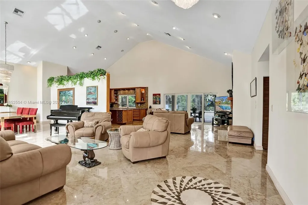 4955 NW 81st Avenue Coral Springs FL 33067