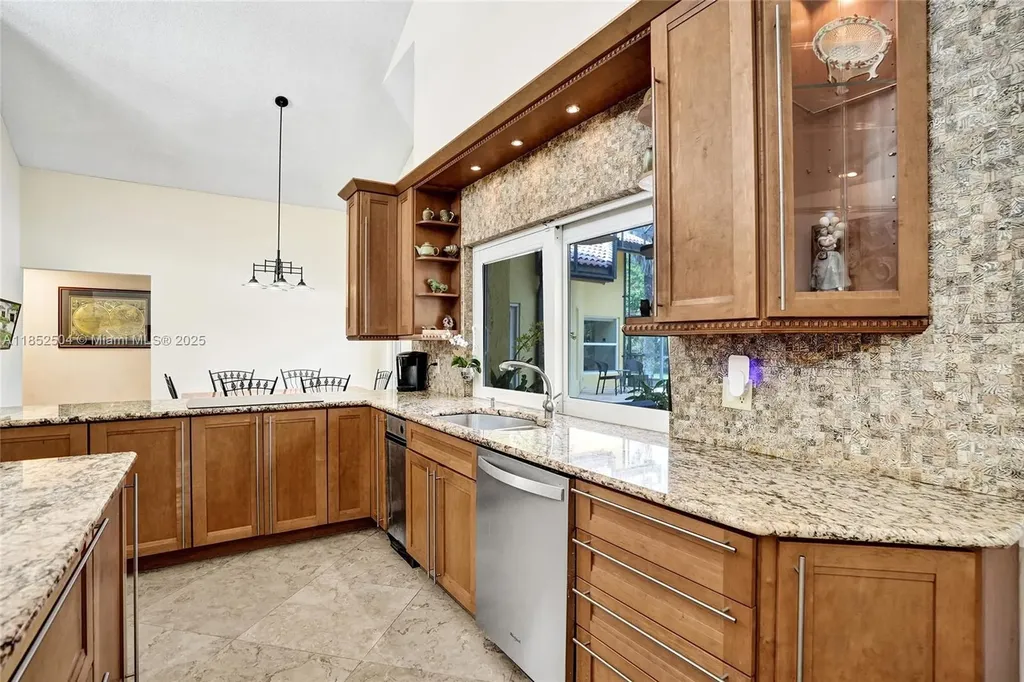 4955 NW 81st Avenue Coral Springs FL 33067