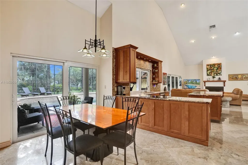 4955 NW 81st Avenue Coral Springs FL 33067