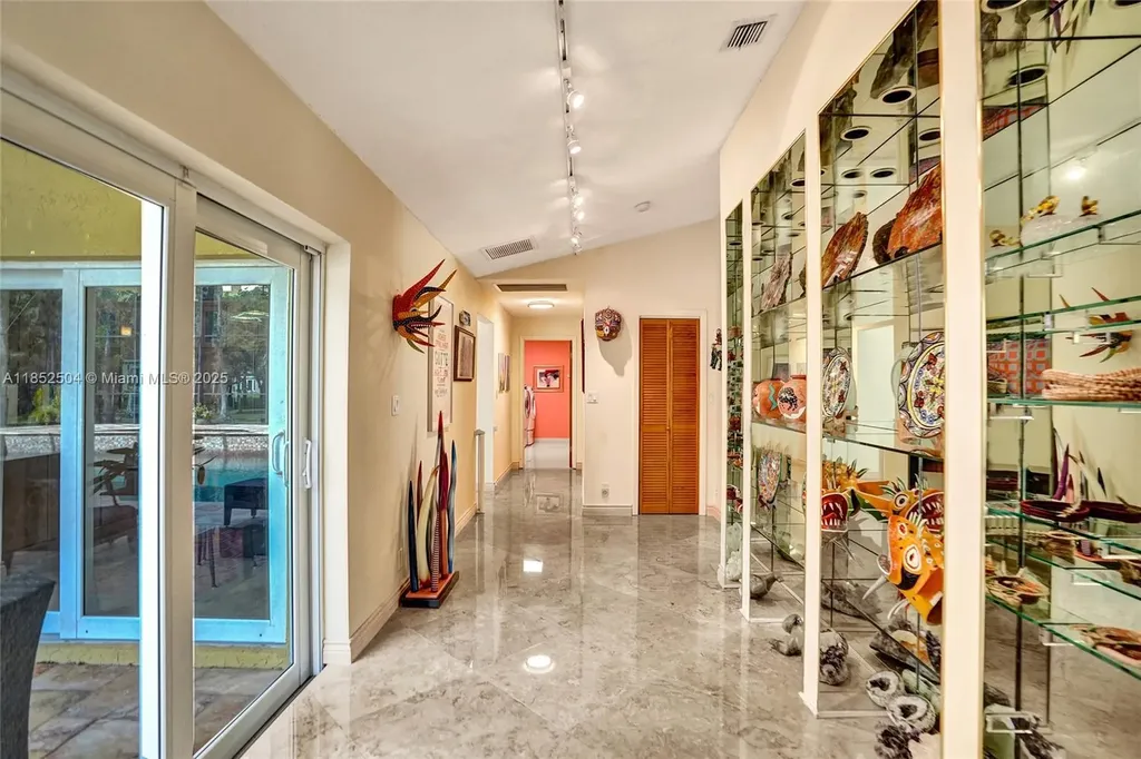 4955 NW 81st Avenue Coral Springs FL 33067