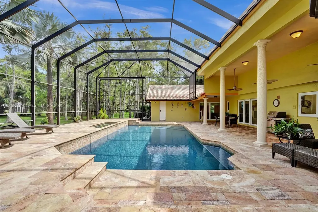 4955 NW 81st Avenue Coral Springs FL 33067