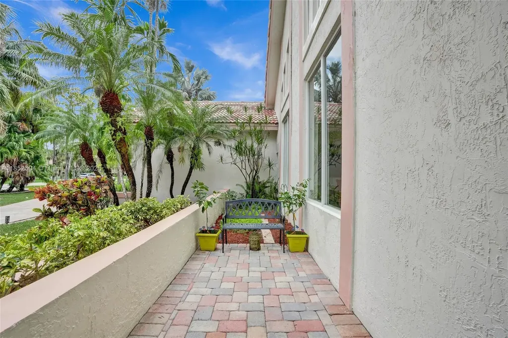 4955 NW 81st Avenue Coral Springs FL 33067