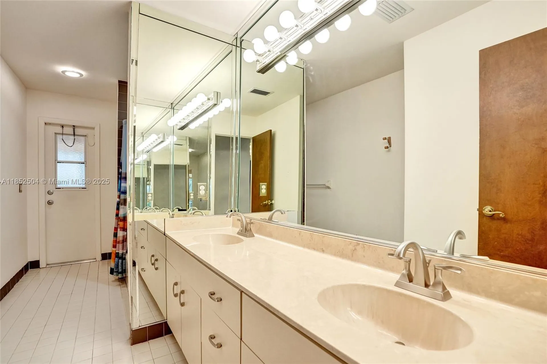 4955 NW 81st Avenue Coral Springs FL 33067